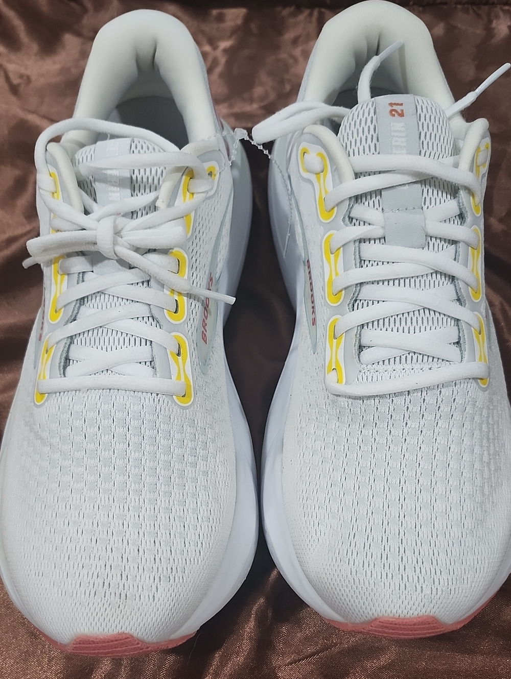 Brooks White Sneakers with Yellow Eyelets